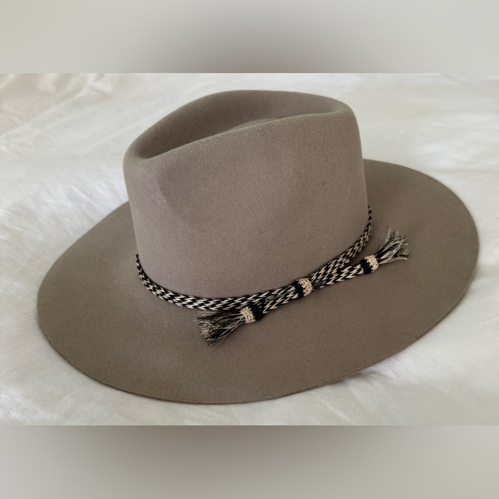 Brixton Wool Beige Fedora Hat with woven band, like new, size L (60cm)
